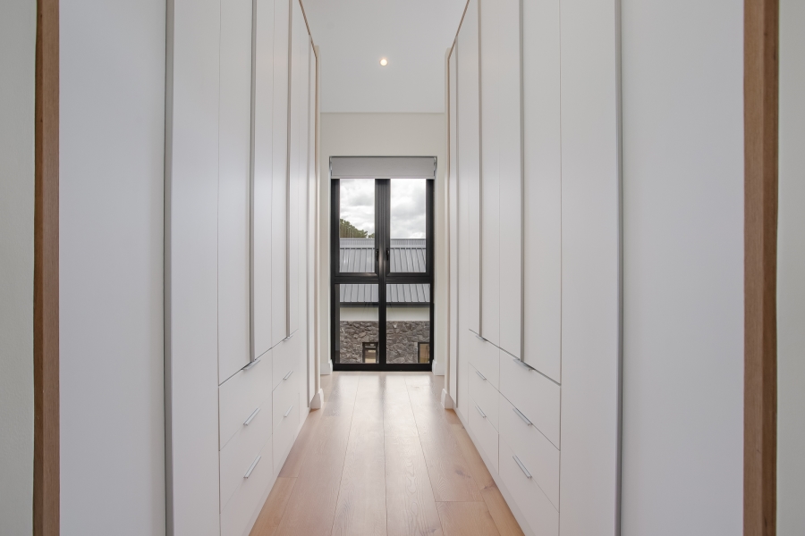 To Let 4 Bedroom Property for Rent in Val De Vie Estate Western Cape